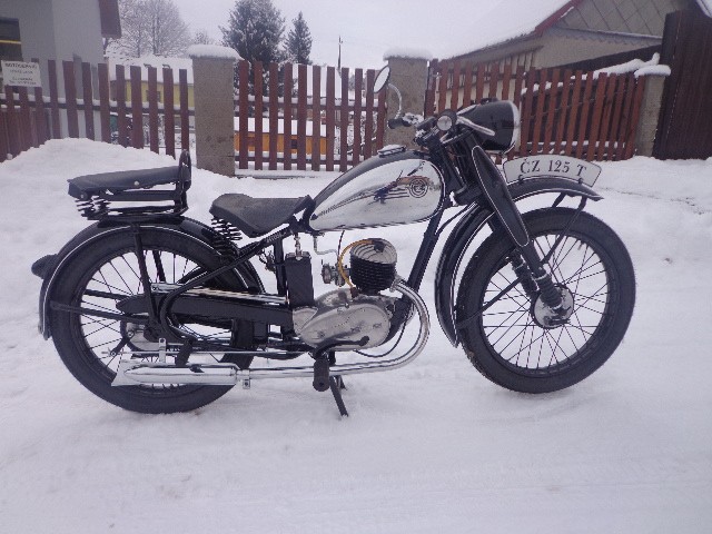 ČZ 125 T — foto 3