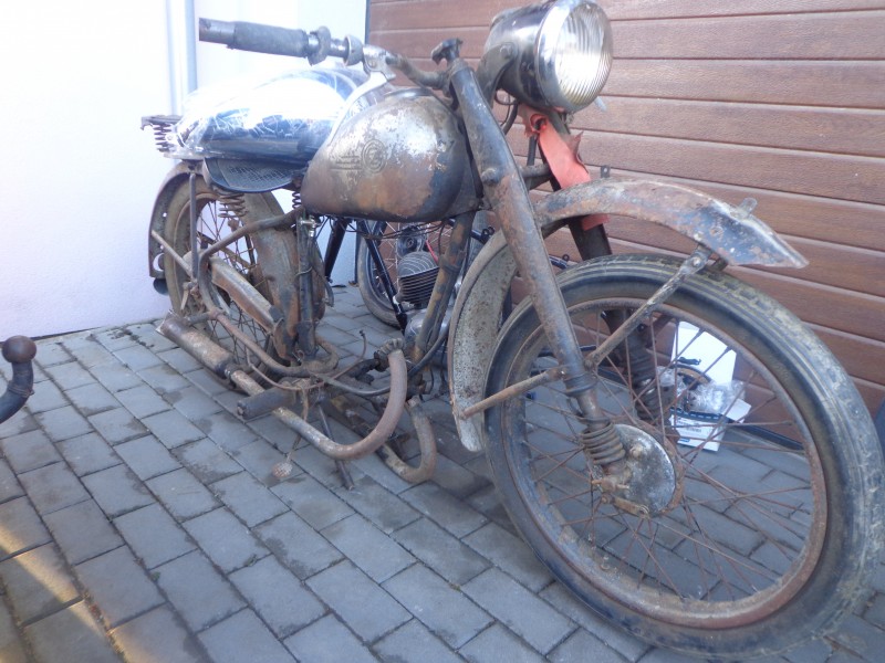 ČZ 125 T — foto 5