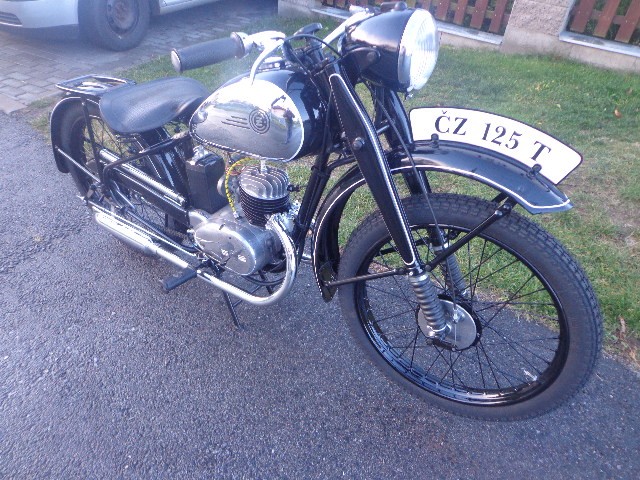 ČZ 125 T — foto 4