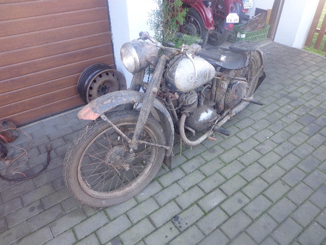 ČZ 125 T — foto 6