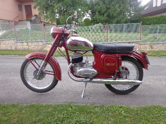 ČZ 175/450 — foto 1