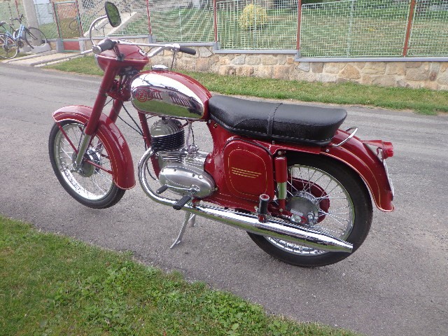 ČZ 175/450 — foto 2