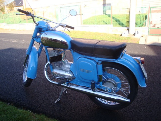 ČZ 175/470 — foto 2