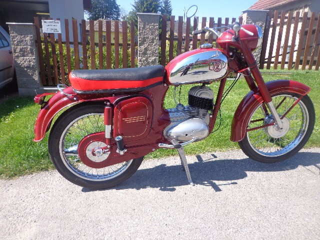 ČZ 175 Sport — foto 4