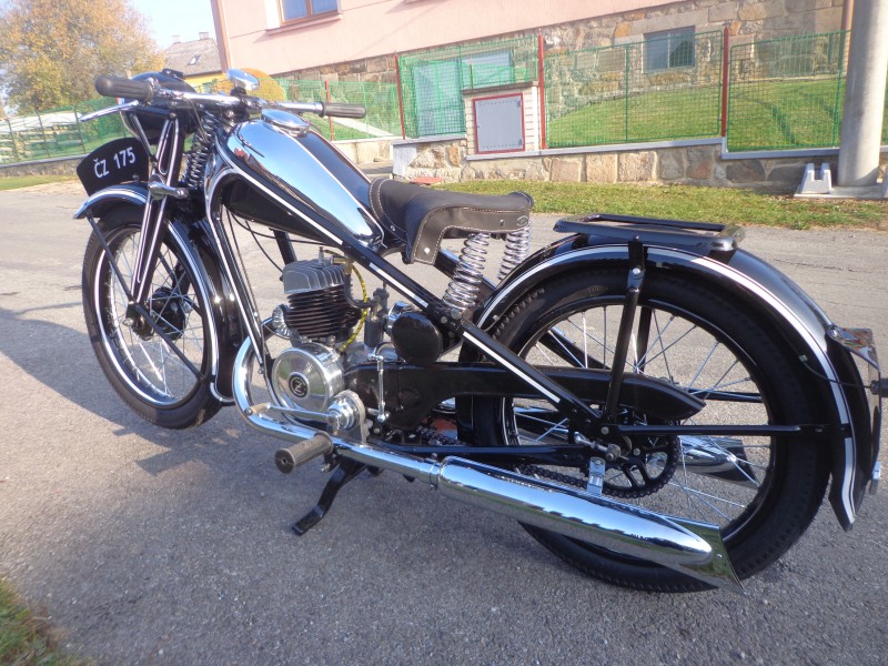 ČZ 175 Standard — foto 2