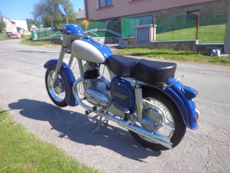 Jawa 250/353 — foto 2