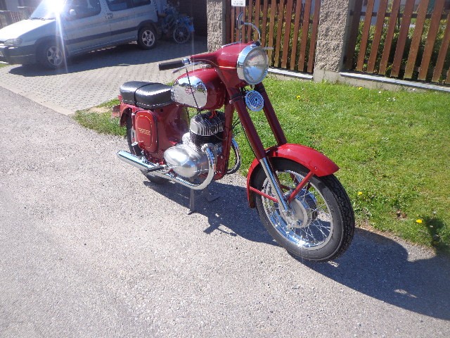 Jawa 250/559 — foto 4