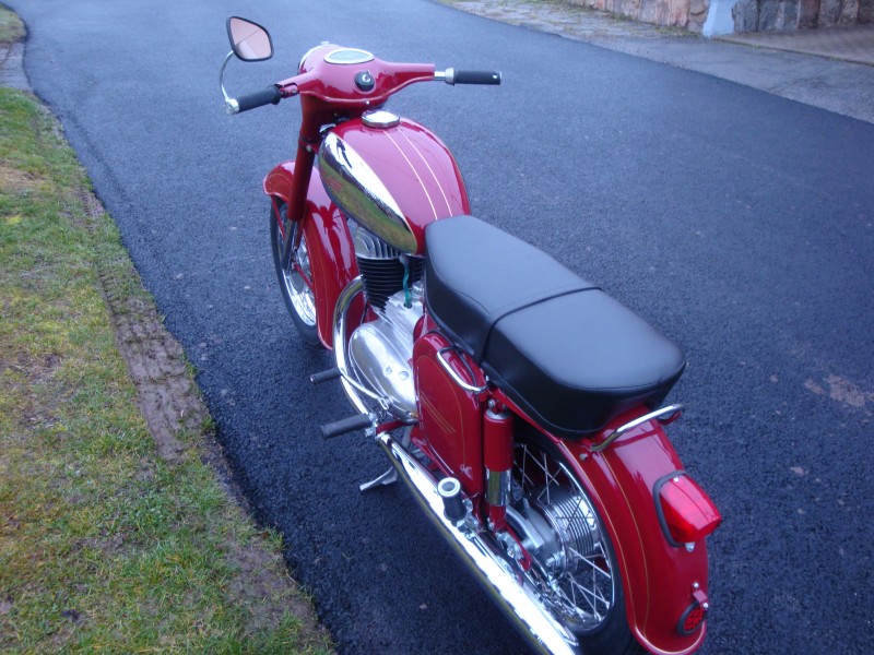 Jawa 250/559 — foto 2