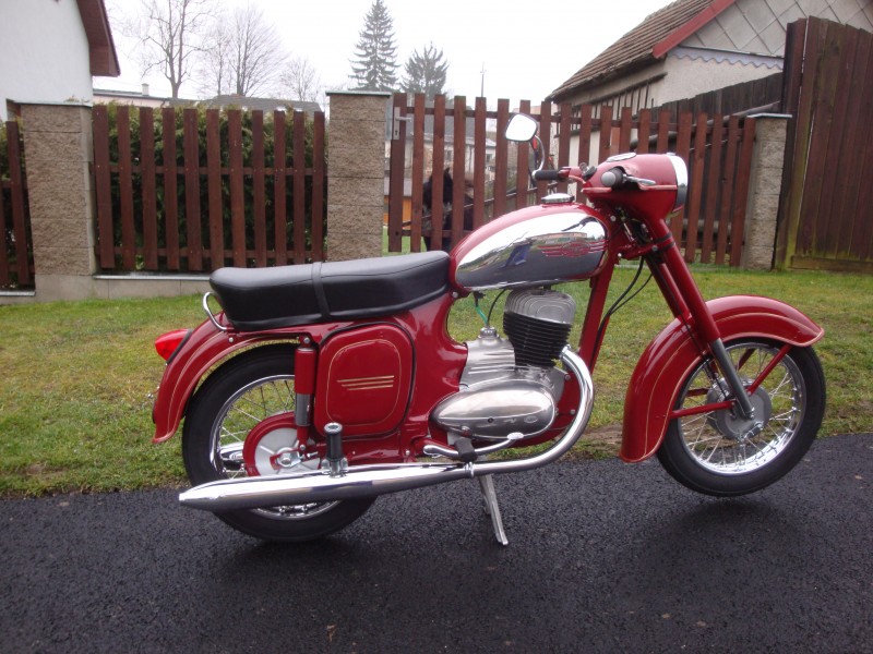 Jawa 250/559 — foto 3