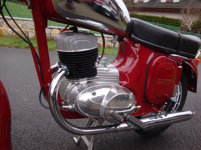 Jawa 250 Automatic — foto 3