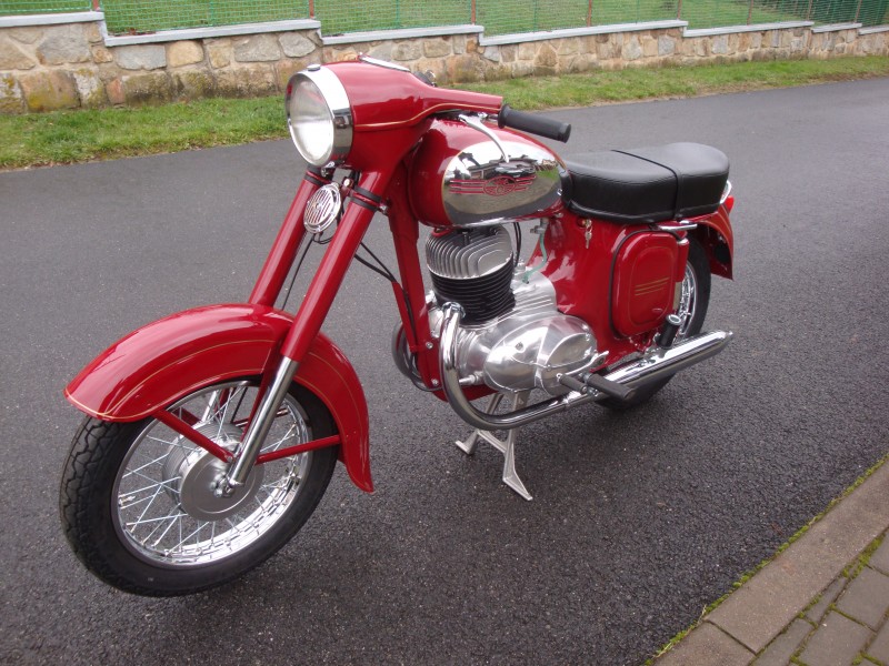 Jawa 250 Automatic — foto 4