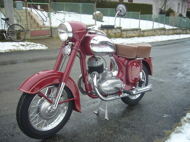 jawa-250-kyvacka — foto 4