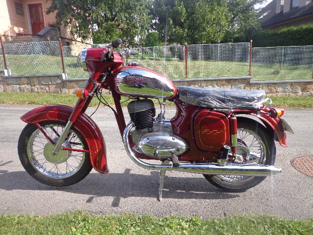 jawa-250-panelka-4