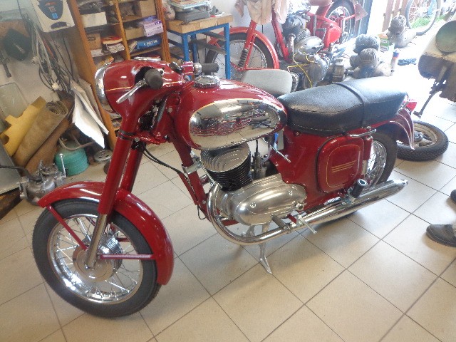 Jawa 250 Panelka — foto 3