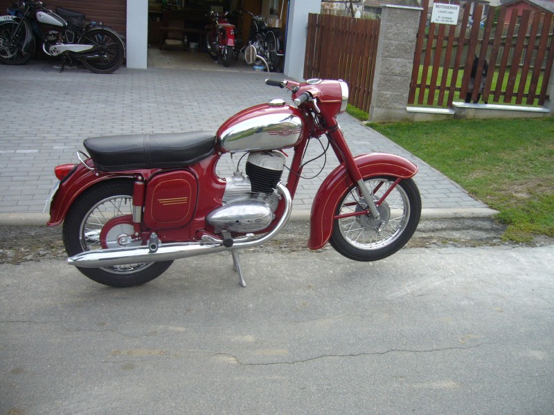 jawa-250-panelka — foto 3