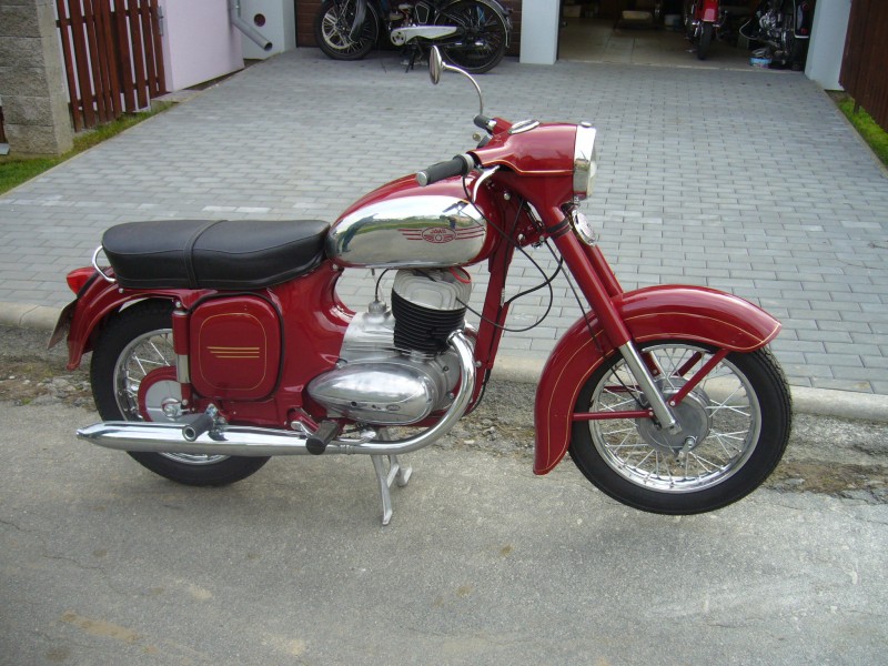 jawa-250-panelka — foto 4