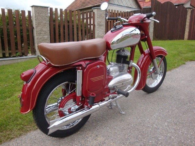 Jawa 250 Půlbuben — foto 3