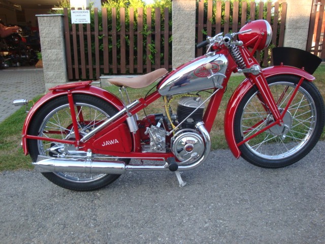 Jawa 250 Special — foto 3