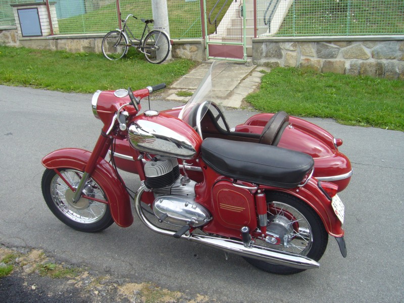 jawa-350-360-se-sidecarem-velorex-560-2 — foto 5