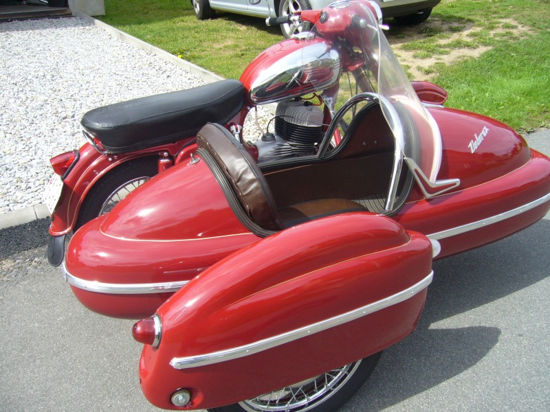 jawa-350-360-se-sidecarem-velorex-560-2 — foto 8