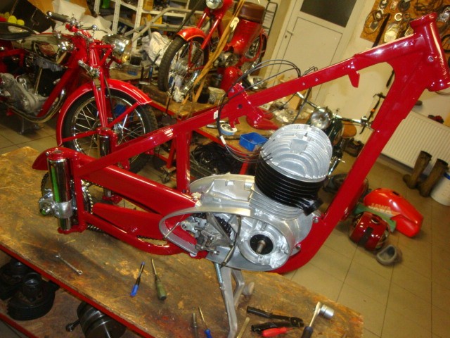 Jawa 350 Pérák — foto 6