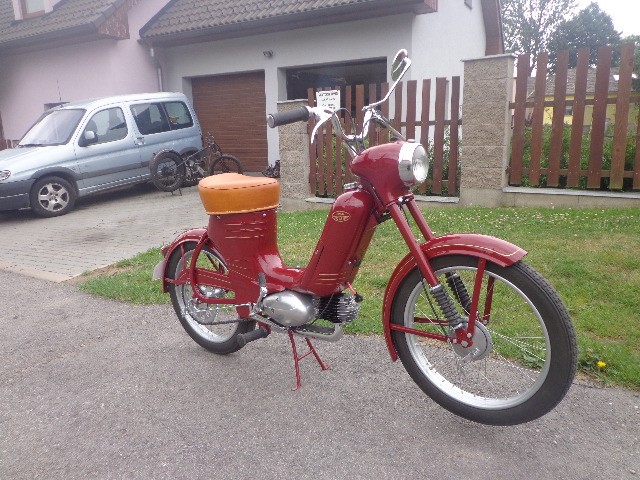 Jawa 550 Pařez — foto 4