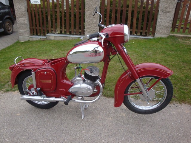 Jawa-ČZ 150/352 — foto 3