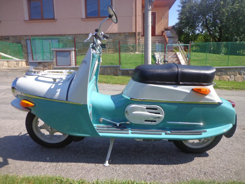 ČZ 175/502 — foto 1