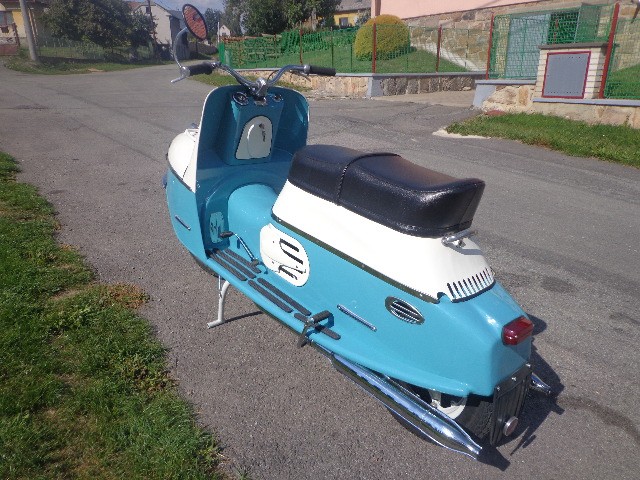 Skútr ČZ 175/501 — foto 2