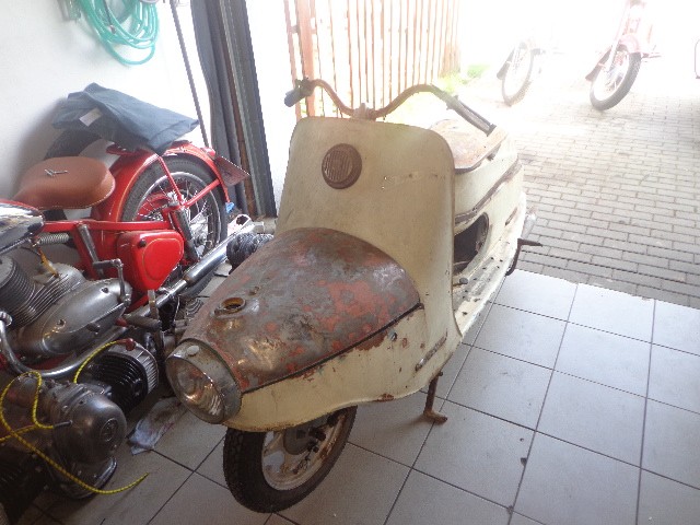 Skútr ČZ 175/501 — foto 5