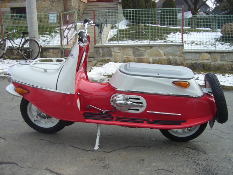 skutr-cz-175-502-00 — foto 1