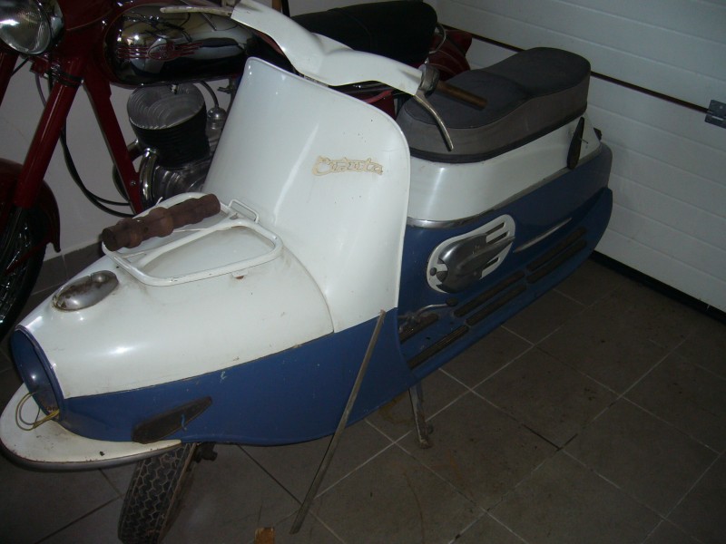 skutr-cz-175-502-de-luxe — foto 2